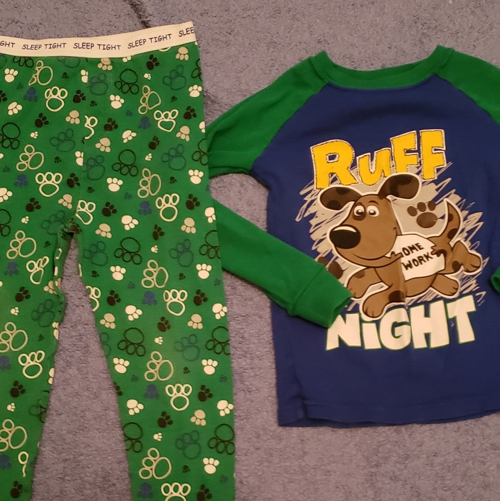 Size 5 pajamas set